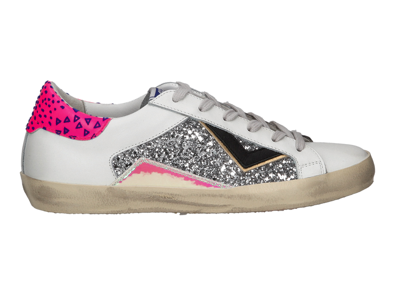 Voir le produit '4b12 Baskets Argent' (en anglais) 4b12 Baskets Argent