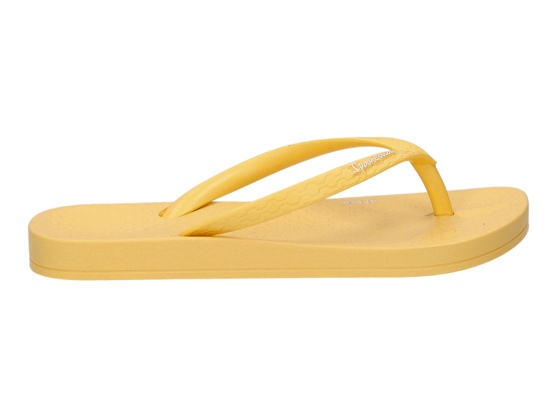 View product 'Ipanema Tongs Yellow' Ipanema Tongs Yellow