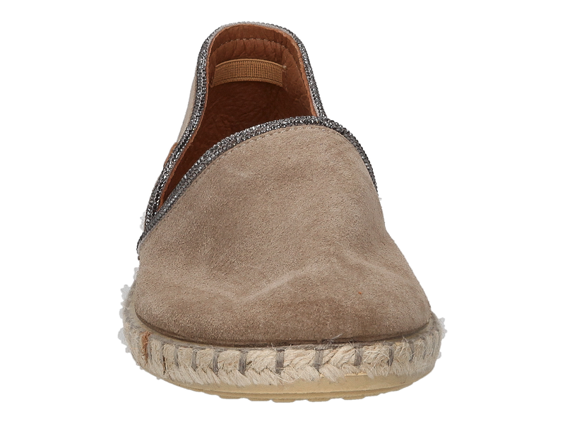 Voir le produit 'Verbenas Espadrilles Taupe' (en anglais) Verbenas Espadrilles Taupe