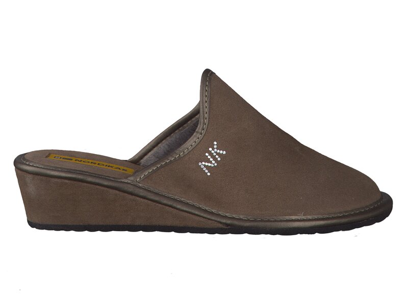 Bekijk product 'Nordikas Pantoffels Bruin' Nordikas Pantoffels Bruin