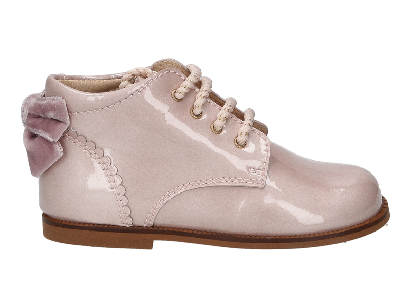 Bekijk product 'Beberlis Veterschoenen Roze' Beberlis Veterschoenen Roze