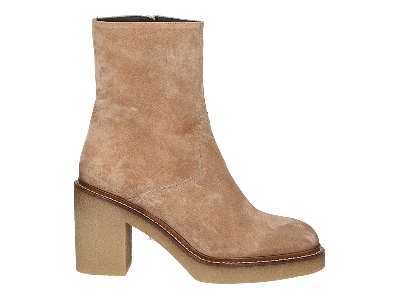 Triver Flight Boot With Heel Beige