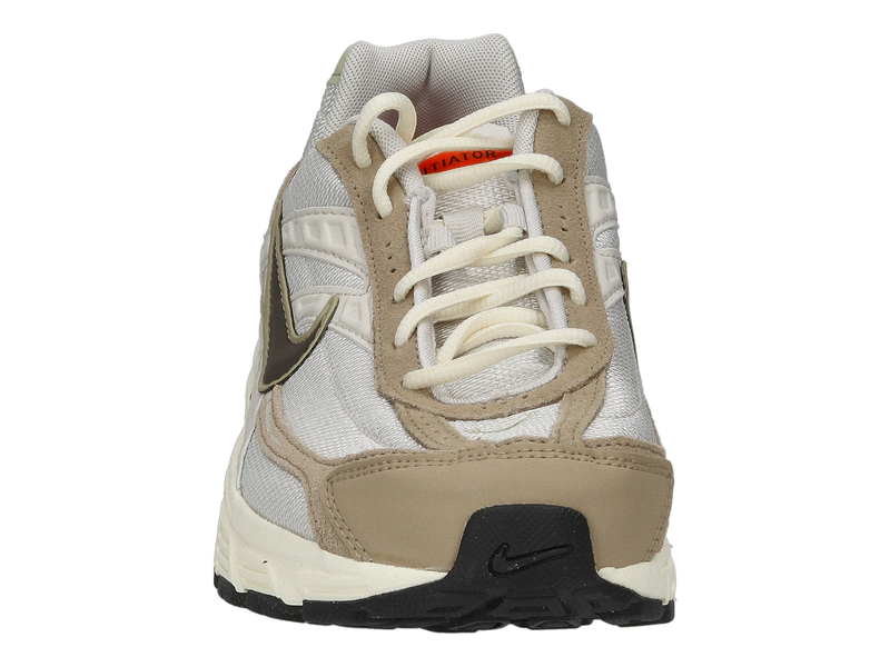 Nike Sneakers Beige