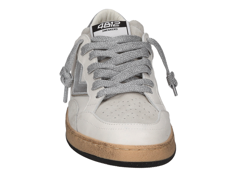 Voir le produit '4b12 Baskets Argent' (en anglais) 4b12 Baskets Argent