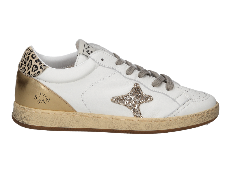 Ama Brand Sneakers White