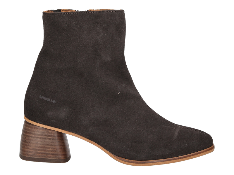Angulus Boot With Heel Brown