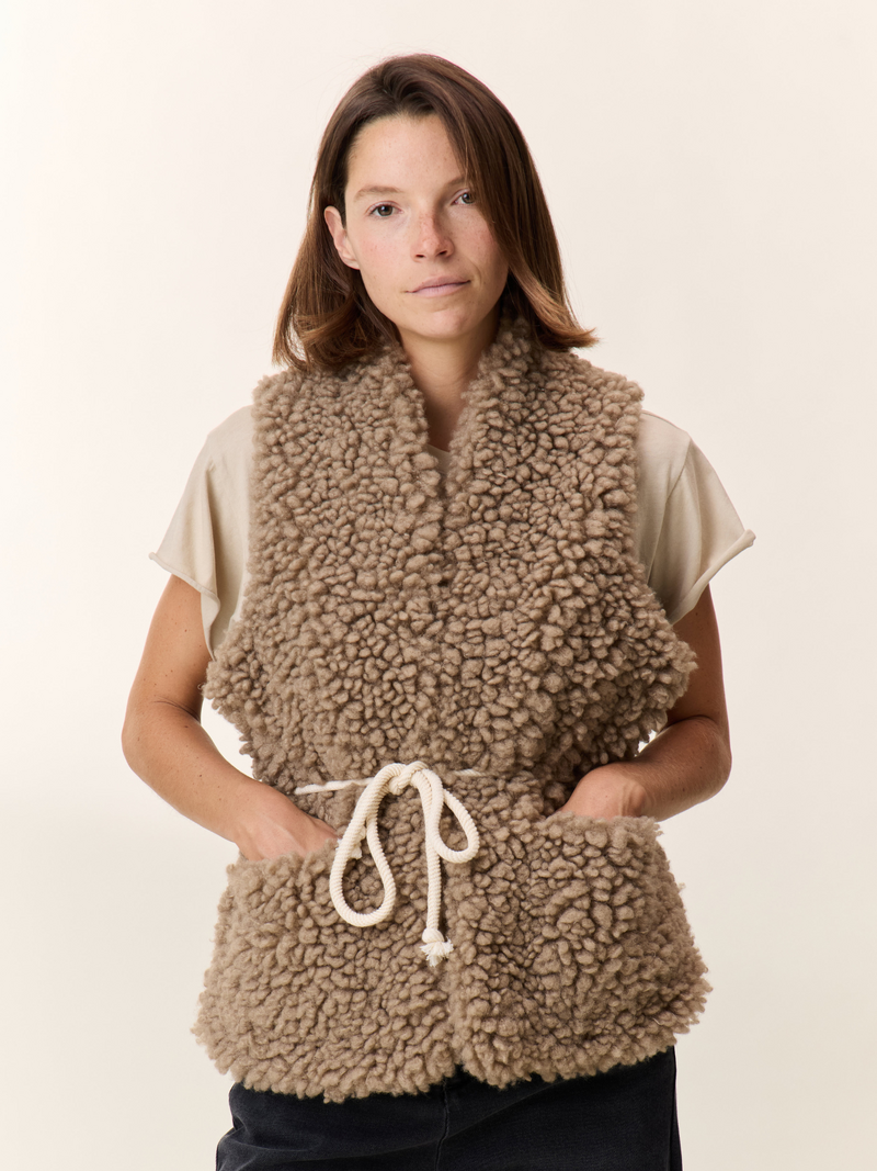 Leon & Harper Gilets Sans Manches Taupe