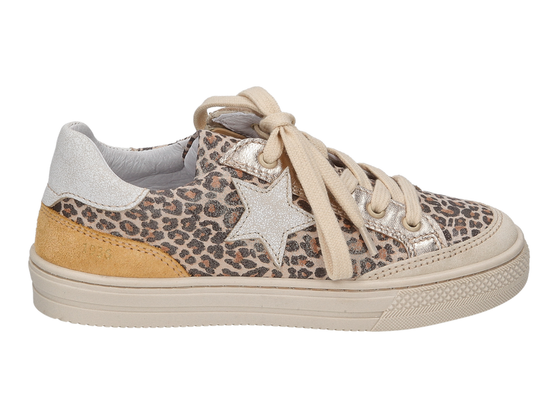 Voir le produit 'Babybotte Baskets Leopard' (en anglais) Babybotte Baskets Leopard
