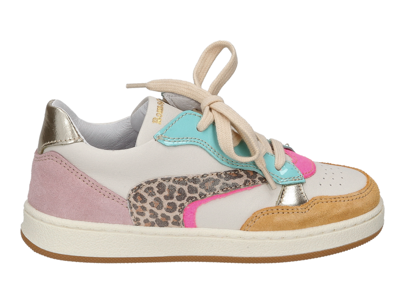 Voir le produit 'Romagnoli Baskets Beige' (en anglais) Romagnoli Baskets Beige