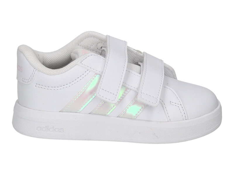 Voir le produit 'Adidas Chaussures à Velcro Blanc' (en anglais) Adidas Chaussures à Velcro Blanc