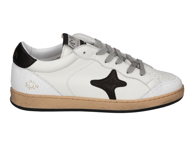 View product 'Ama Brand Sneakers White' Ama Brand Sneakers White