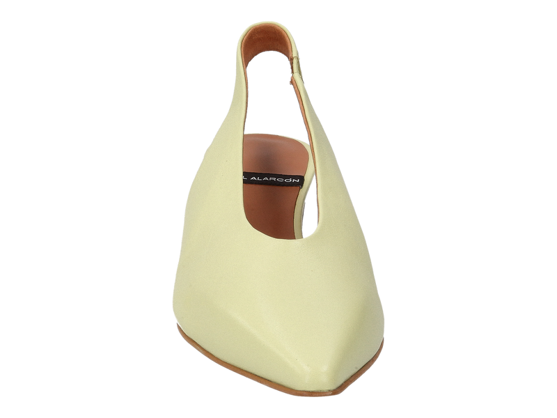 Angel Alarcon Slings Geel