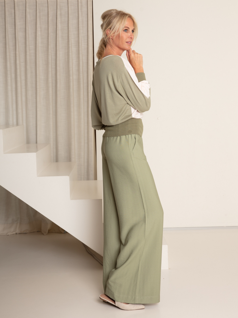 Voir le produit 'Ac By Annelien Coorevits Pulls Vert' (en anglais) Ac By Annelien Coorevits Pulls Vert