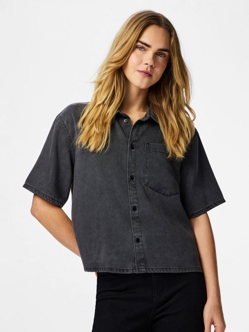 Bekijk product 'Pieces Blouses Grijs' Pieces Blouses Grijs