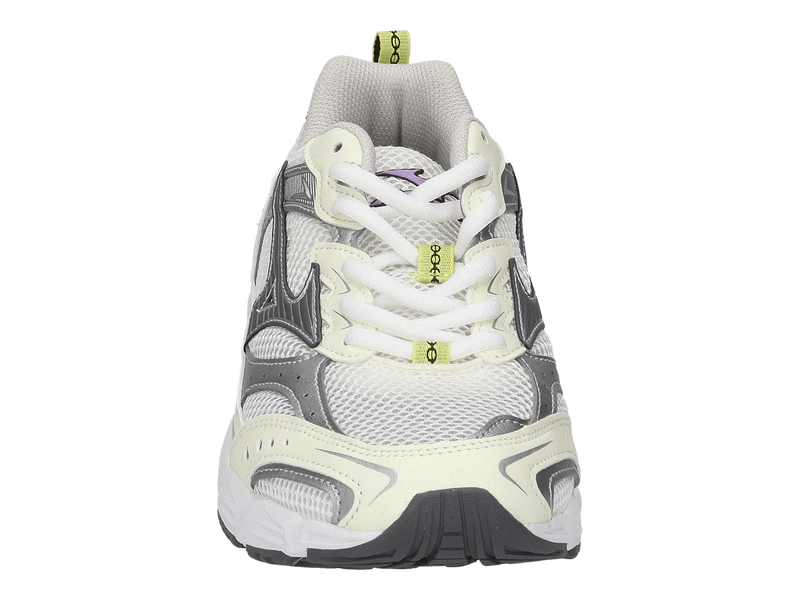 Voir le produit 'Mizuno Baskets Beige' (en anglais) Mizuno Baskets Beige