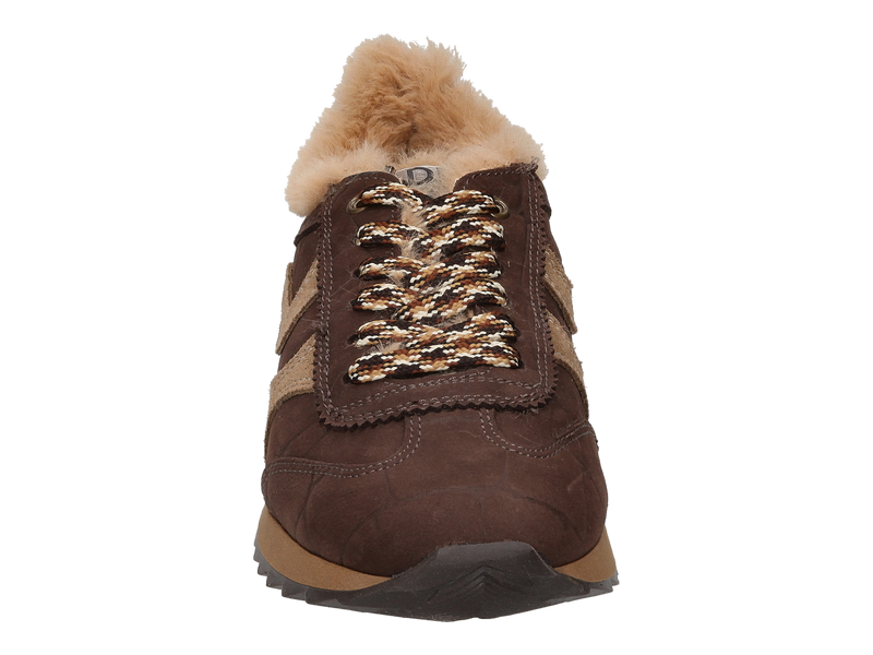 Voir le produit 'Dlsport Baskets Brun' (en anglais) Dlsport Baskets Brun