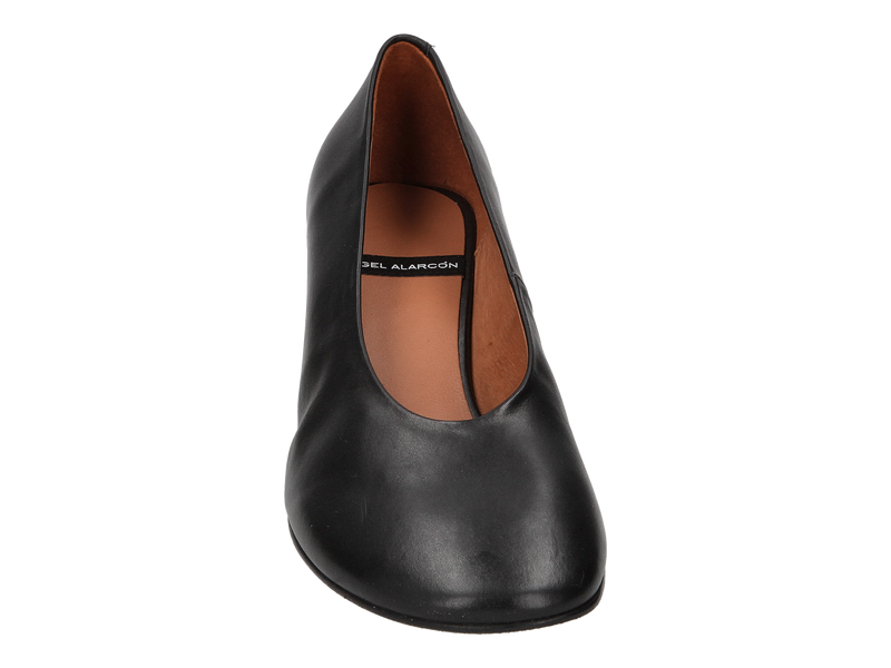 Voir le produit 'Angel Alarcon Pumps Noir' (en anglais) Angel Alarcon Pumps Noir