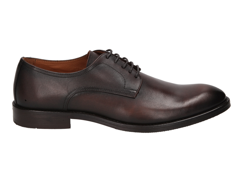 Bekijk product 'Ago Nord Veterschoenen Bruin' Ago Nord Veterschoenen Bruin