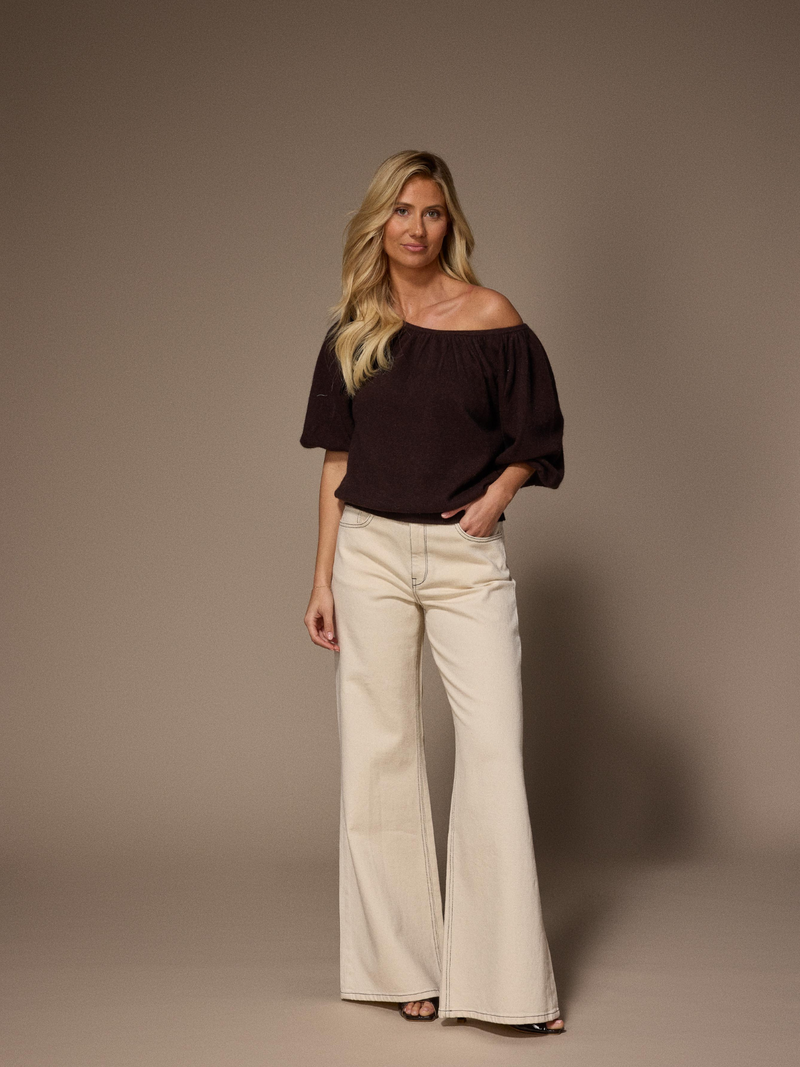 Voir le produit 'Lalotti Pulls Brun' (en anglais) Lalotti Pulls Brun