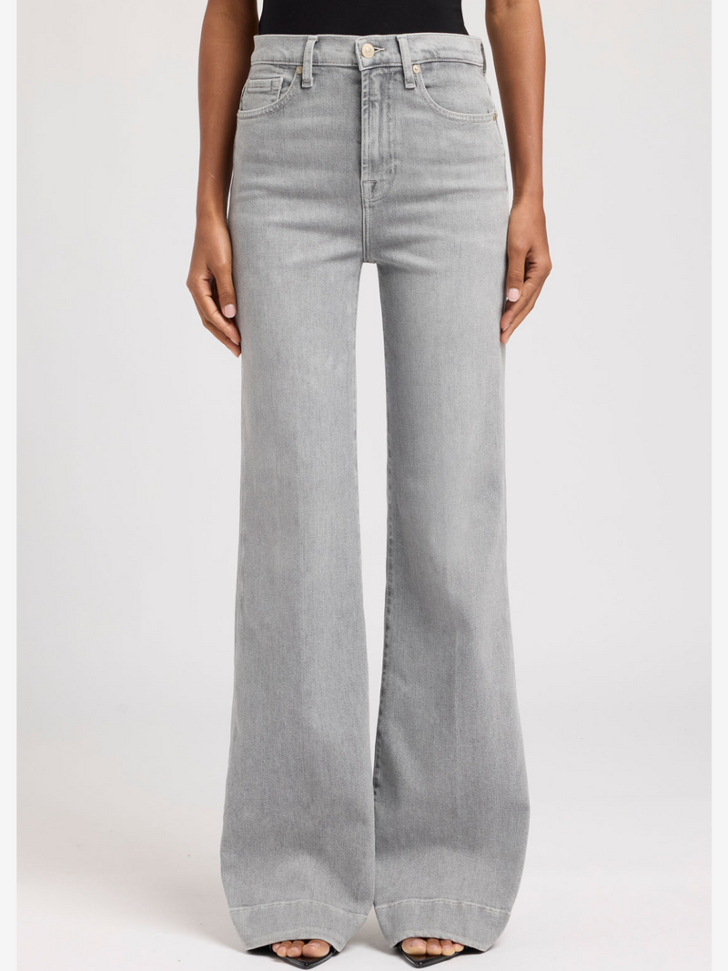 Voir le produit '7 For All Mankind Pantalons Gris' (en anglais) 7 For All Mankind Pantalons Gris