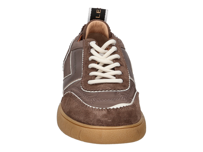 Voir le produit 'Alexander Smith Baskets Beige' (en anglais) Alexander Smith Baskets Beige