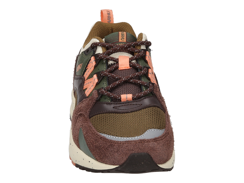 Voir le produit 'Karhu Baskets Brun' (en anglais) Karhu Baskets Brun