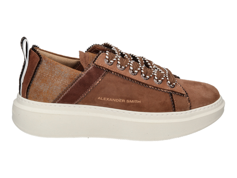 Voir le produit 'Alexander Smith Baskets Cognac' (en anglais) Alexander Smith Baskets Cognac