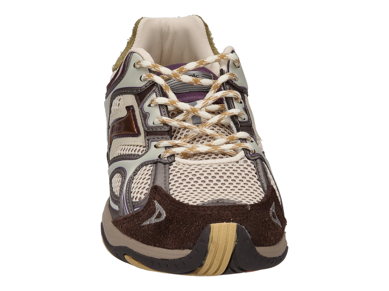 Voir le produit 'Etonic Baskets Beige' (en anglais) Etonic Baskets Beige