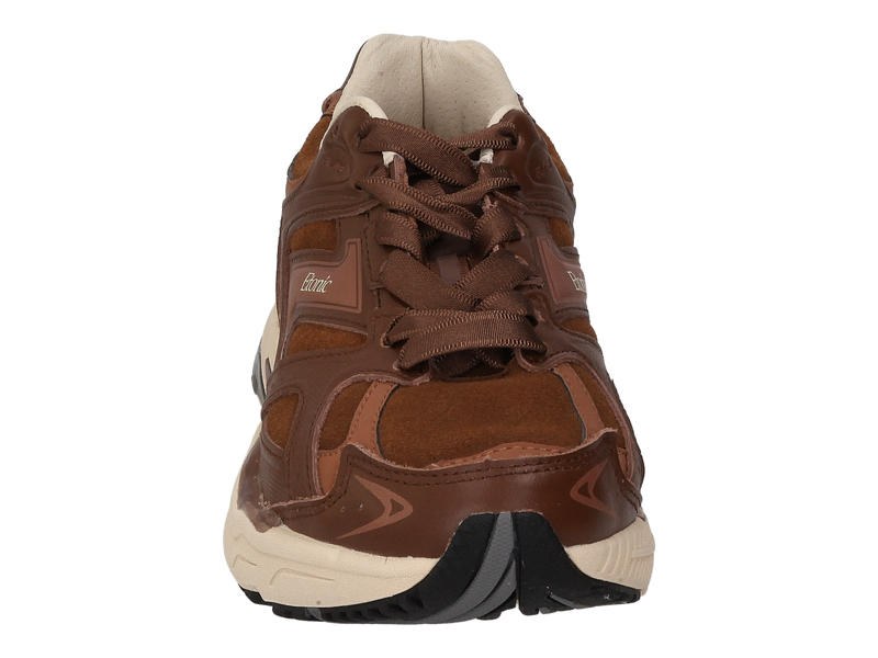 Voir le produit 'Etonic Baskets Brun' (en anglais) Etonic Baskets Brun
