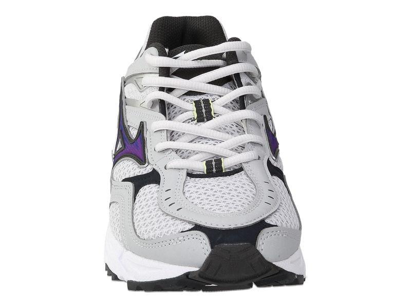Voir le produit 'Mizuno Baskets Gris' (en anglais) Mizuno Baskets Gris