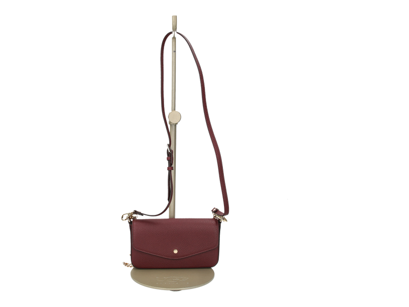 Voir le produit 'Pourchet Clutches Bordeaux' (en anglais) Pourchet Clutches Bordeaux